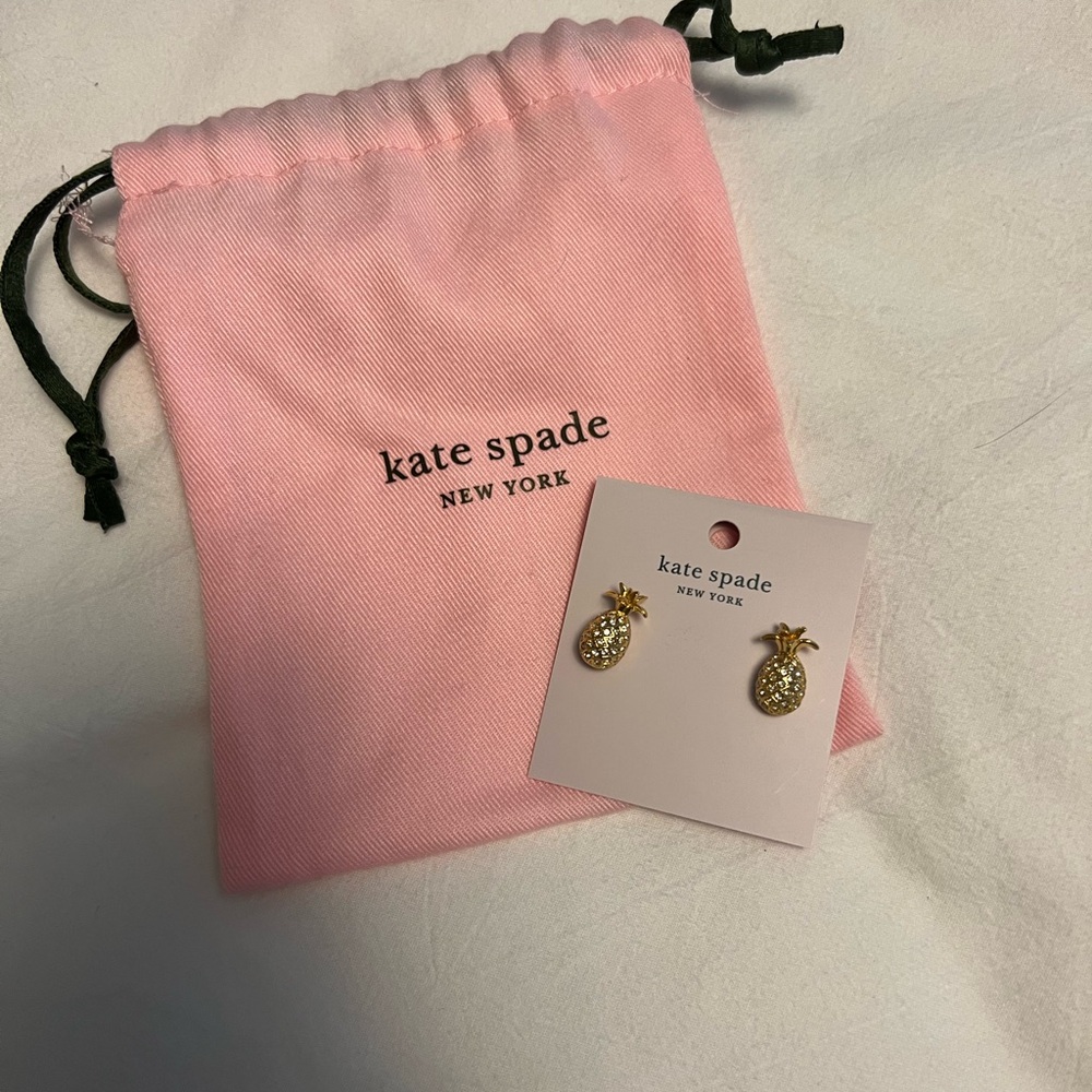 NWT Kate Spade Poolside Pineapple Pavé Stud Earrings (Brand New)